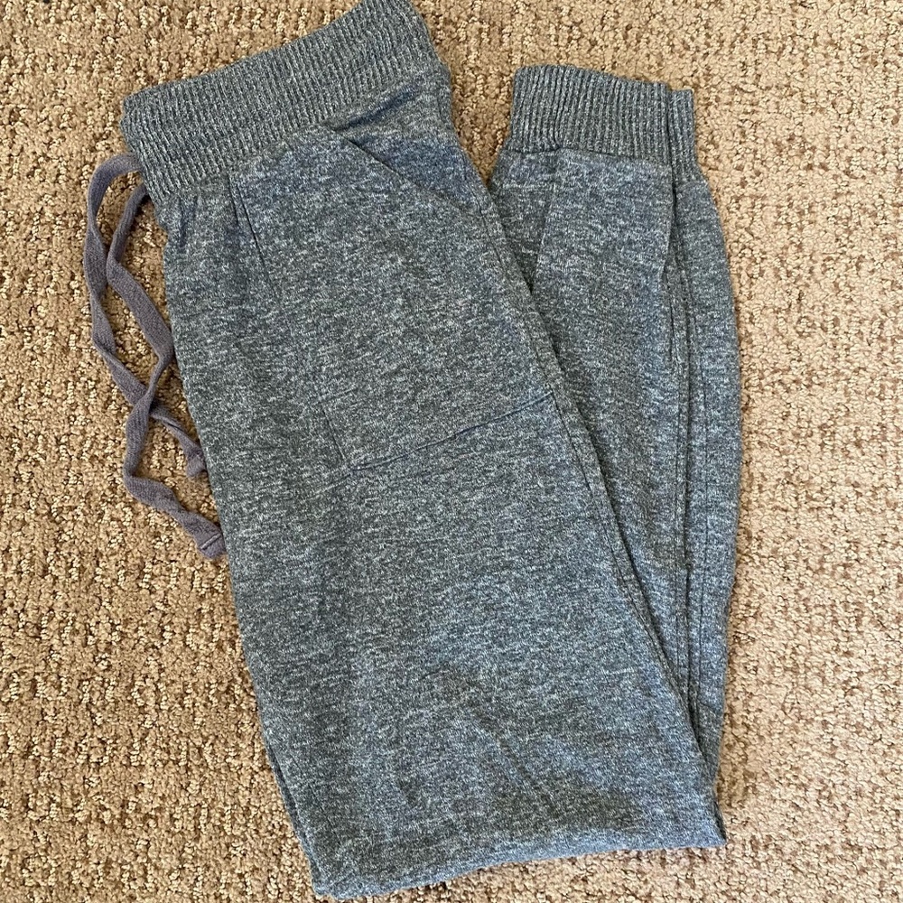 comfy grey sweatpants!